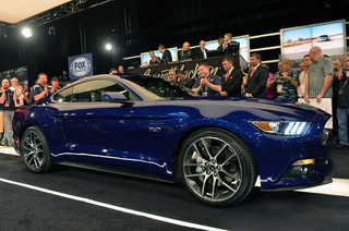 Illustration for article titled Barrett-Jackson auction prices (records set)